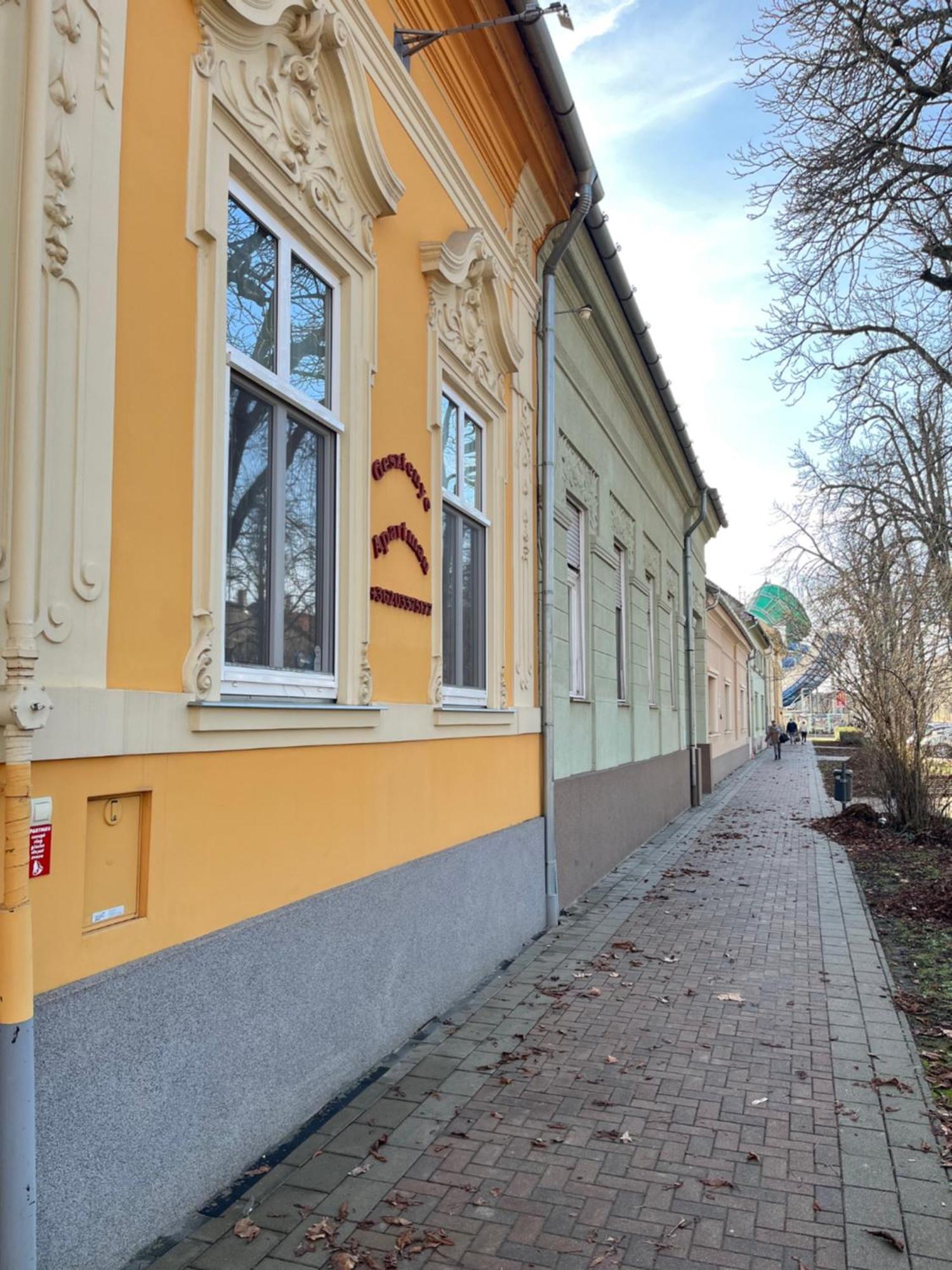 Gesztenye Apartman Мако Екстер'єр фото