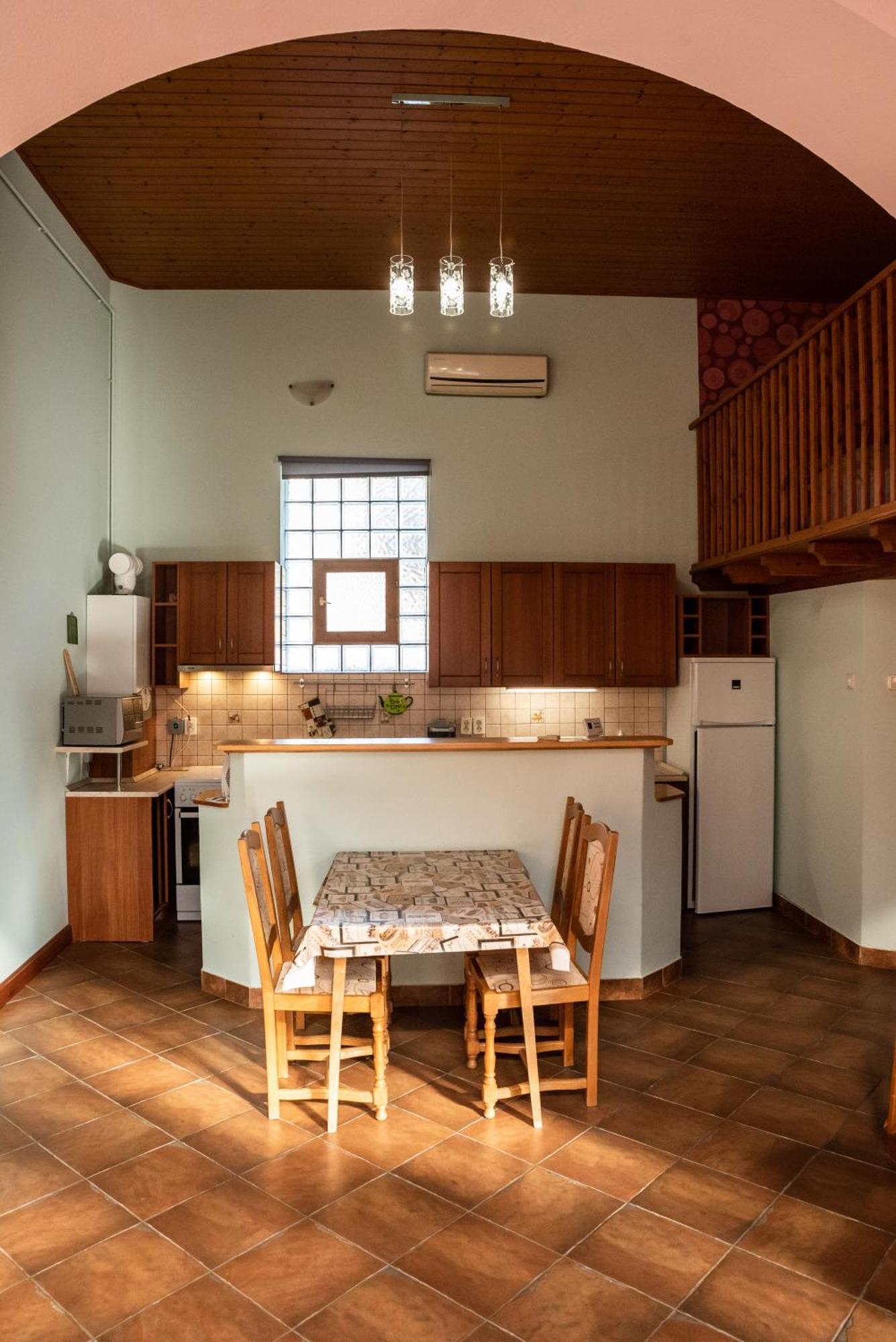 Gesztenye Apartman Мако Екстер'єр фото